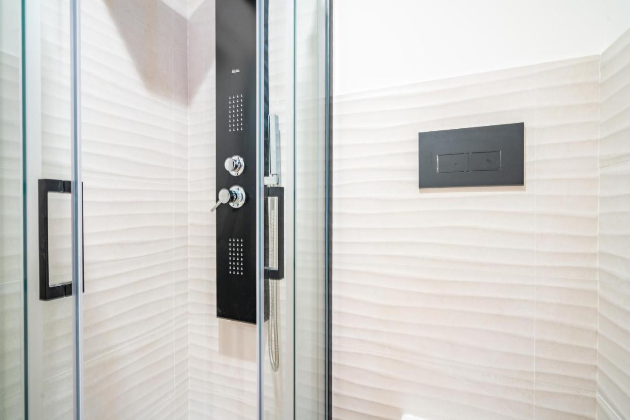 Sunscape Rooms Cagliari City Center מראה חיצוני תמונה