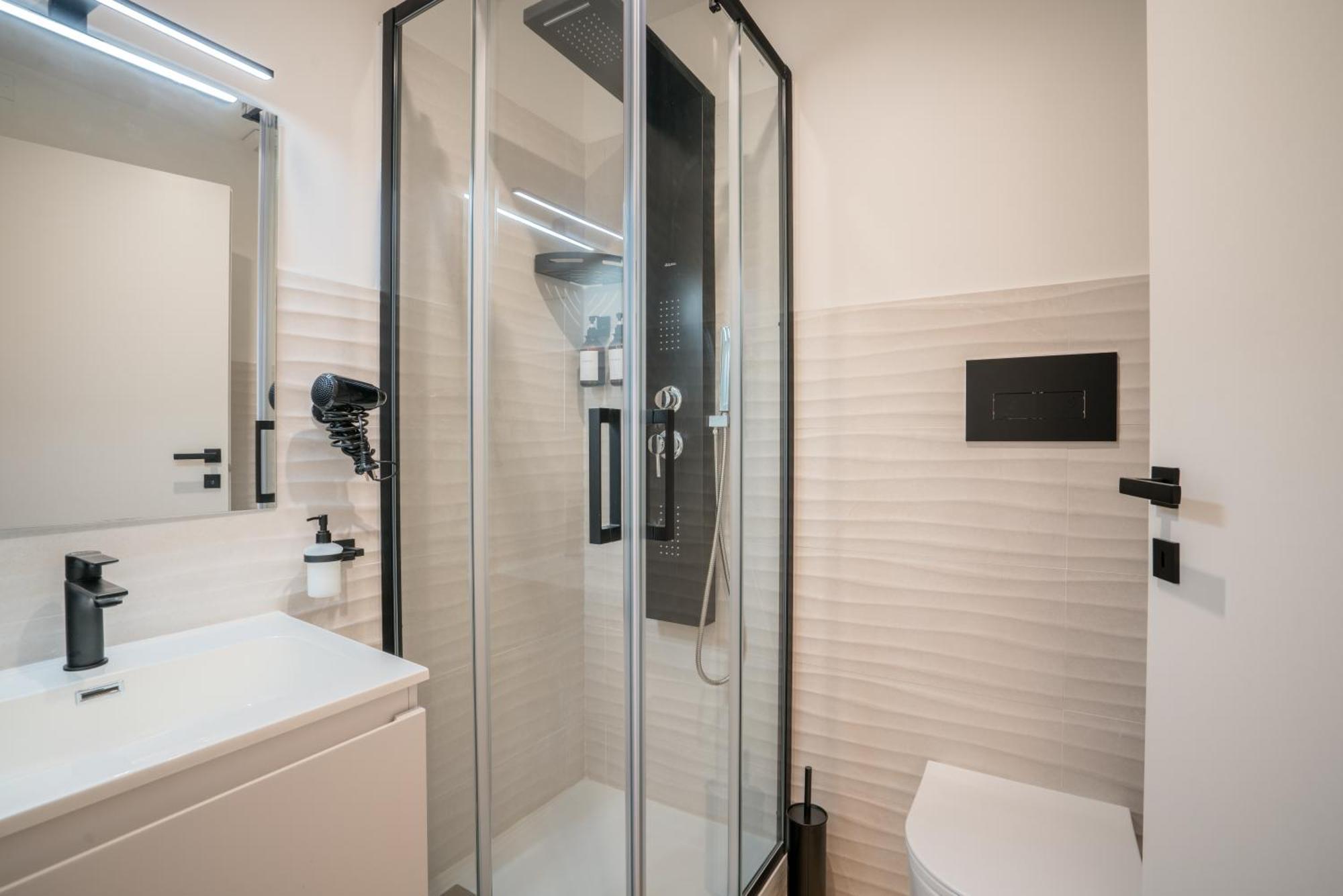 Sunscape Rooms Cagliari City Center מראה חיצוני תמונה